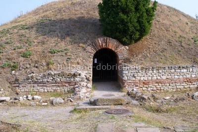 фракийская гробница